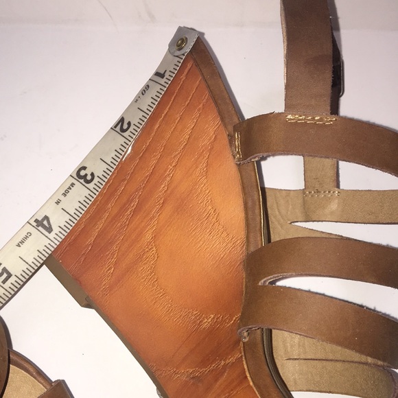 Lucky Brand Larinaa Brown Strappy Wedge Sandals - Picture 3 of 9